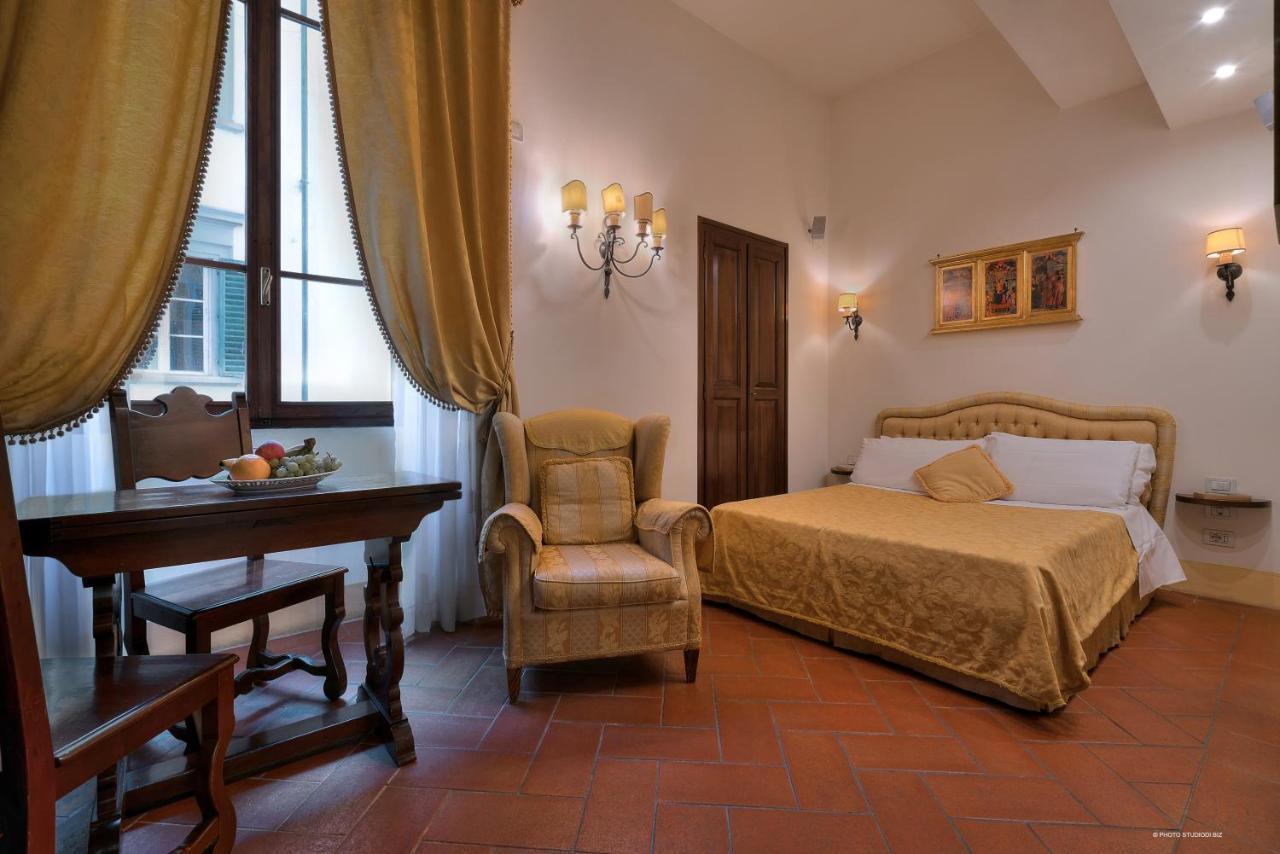 Apartahotel First Of