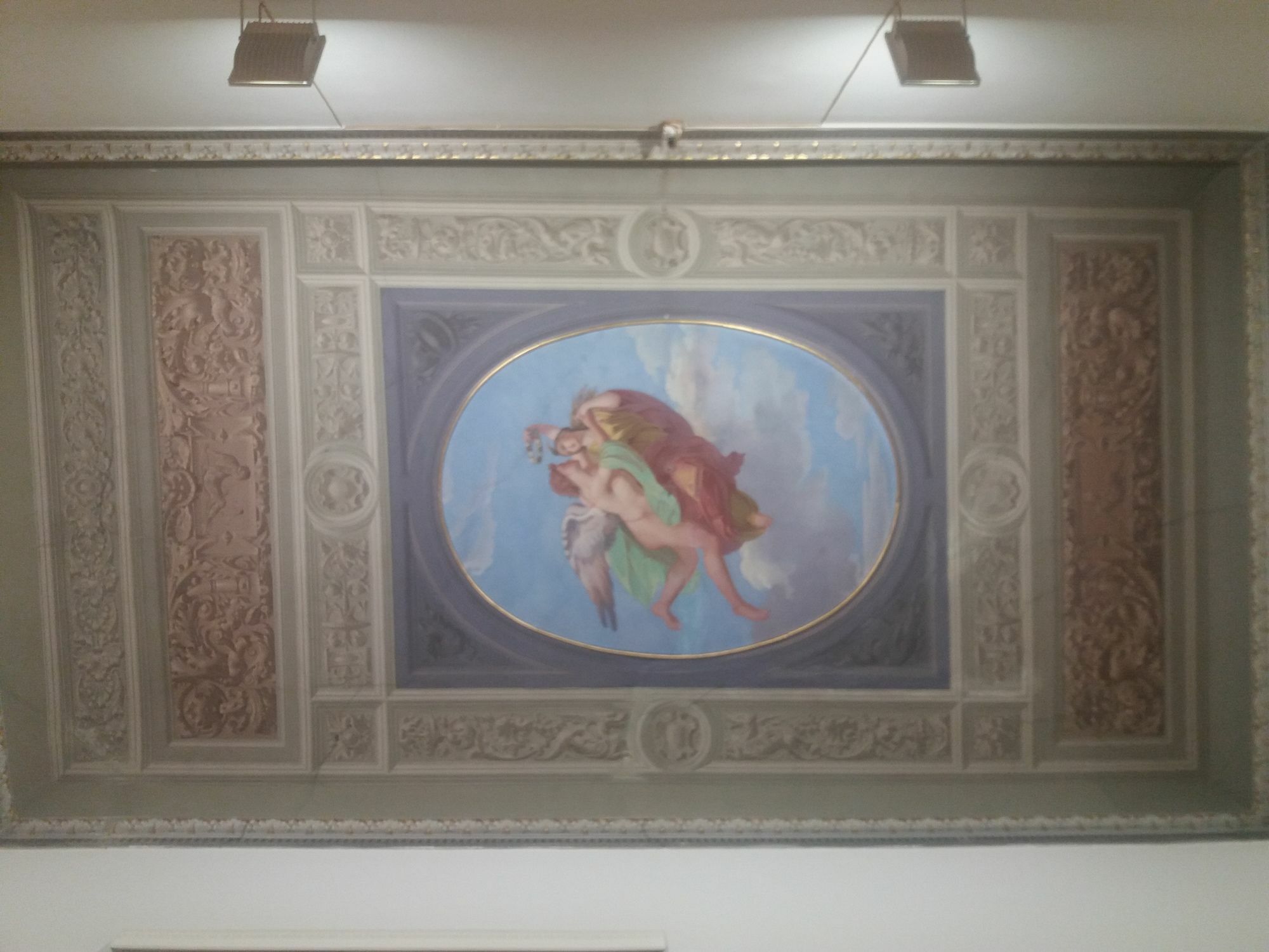 Apartahotel First Of Florencia